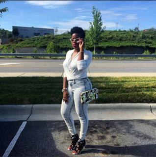 Fantasia Barrino feet photo 3