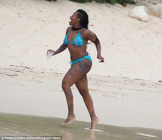 Fantasia Barrino feet photo 13