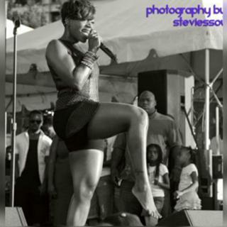 Fantasia Barrino feet photo 3