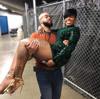 Fantasia Barrino feet photo 3