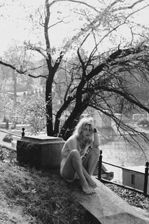 Farah Holt feet photo 8
