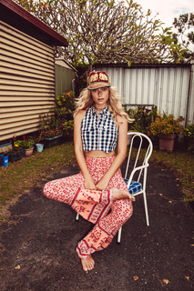 Farah Holt feet photo 13