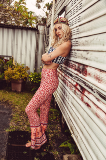 Farah Holt feet photo 11