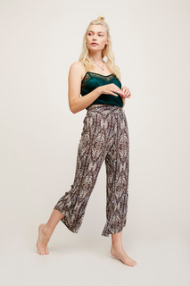 Farah Holt feet photo 9
