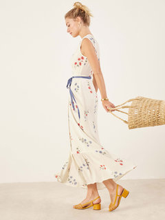 Farah Holt feet photo 12
