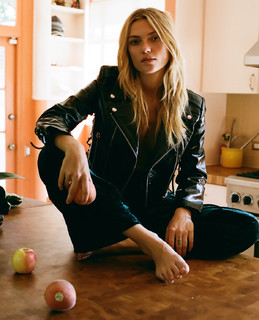 Farah Holt feet photo 20