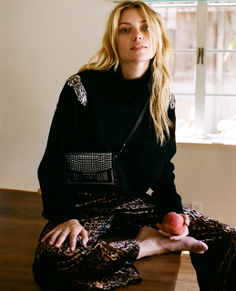 Farah Holt feet photo 18