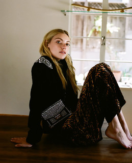 Farah Holt feet photo 17