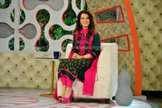 Farah Hussain feet photo 15
