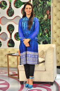 Farah Hussain feet photo 2