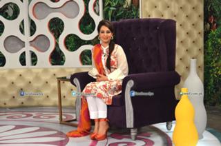 Farah Hussain feet photo 12