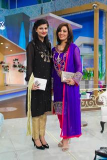 Farah Hussain feet photo 5