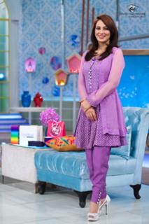 Farah Hussain feet photo 2