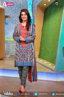 Farah Hussain feet photo 13