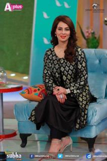 Farah Hussain feet photo 5