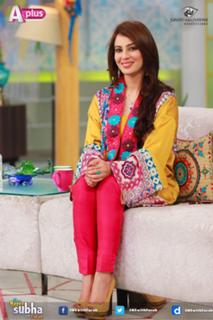 Farah Hussain feet photo 4