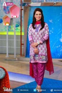Farah Hussain feet photo 14