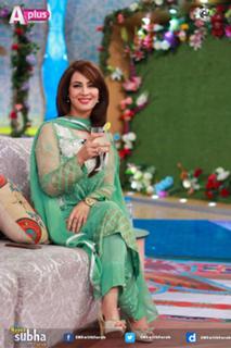 Farah Hussain feet photo 16
