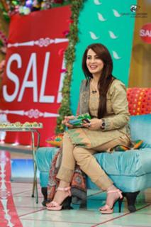 Farah Hussain feet photo 1