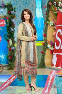 Farah Hussain feet photo 20