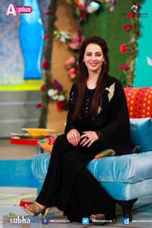 Farah Hussain feet photo 7