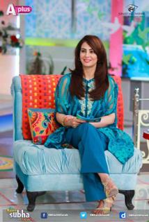 Farah Hussain feet photo 6