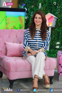Farah Hussain feet photo 7