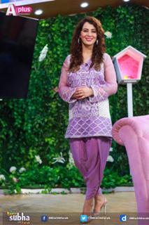 Farah Hussain feet photo 7