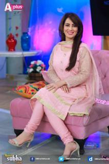 Farah Hussain feet photo 6