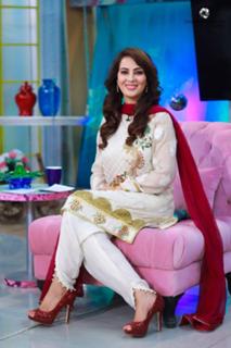 Farah Hussain feet photo 13