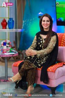 Farah Hussain feet photo 9