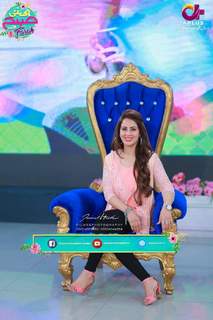Farah Hussain feet photo 1