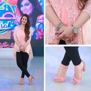 Farah Hussain feet photo 13