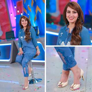 Farah Hussain feet photo 10