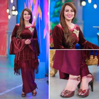 Farah Hussain feet photo 9
