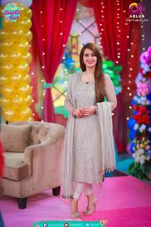 Farah Hussain feet photo 8