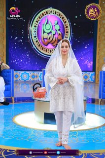 Farah Hussain feet photo 20