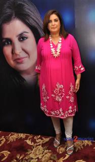Farah Khan feet photo 18