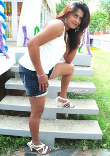 Farah Khan feet photo 20