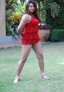 Farah Khan feet photo 4
