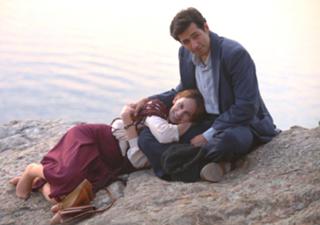 Farah Zeynep Abdullah feet photo 1