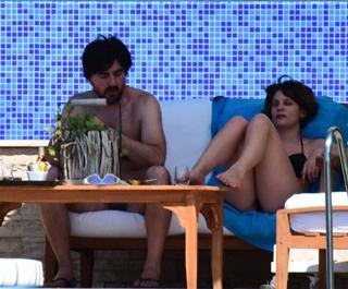 Farah Zeynep Abdullah feet photo 13