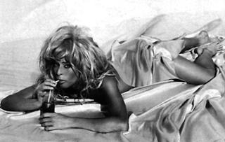 Farrah Fawcett feet photo thumbnail