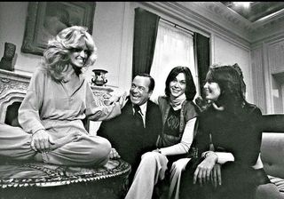 Farrah Fawcett feet photo thumbnail