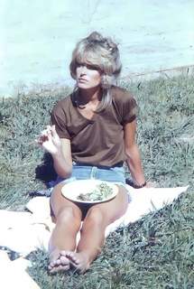 Farrah Fawcett feet photo thumbnail
