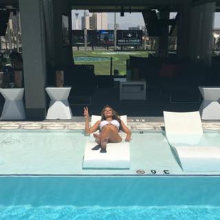 Farrah Laurel Abraham feet photo thumbnail