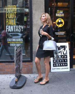 Farrah Laurel Abraham feet photo thumbnail