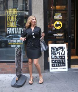 Farrah Laurel Abraham feet photo thumbnail