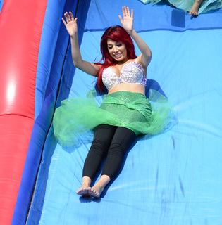 Farrah Laurel Abraham feet photo thumbnail