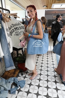 Farrah Laurel Abraham feet photo thumbnail